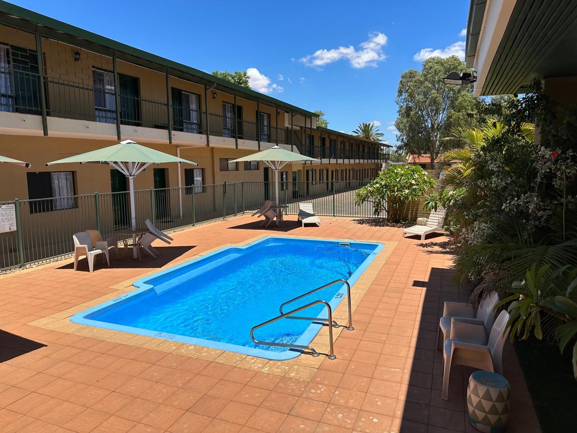 The Tower Hotel Kalgoorlie Buitenkant foto