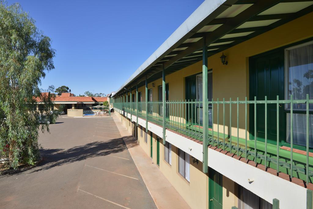 The Tower Hotel Kalgoorlie Buitenkant foto